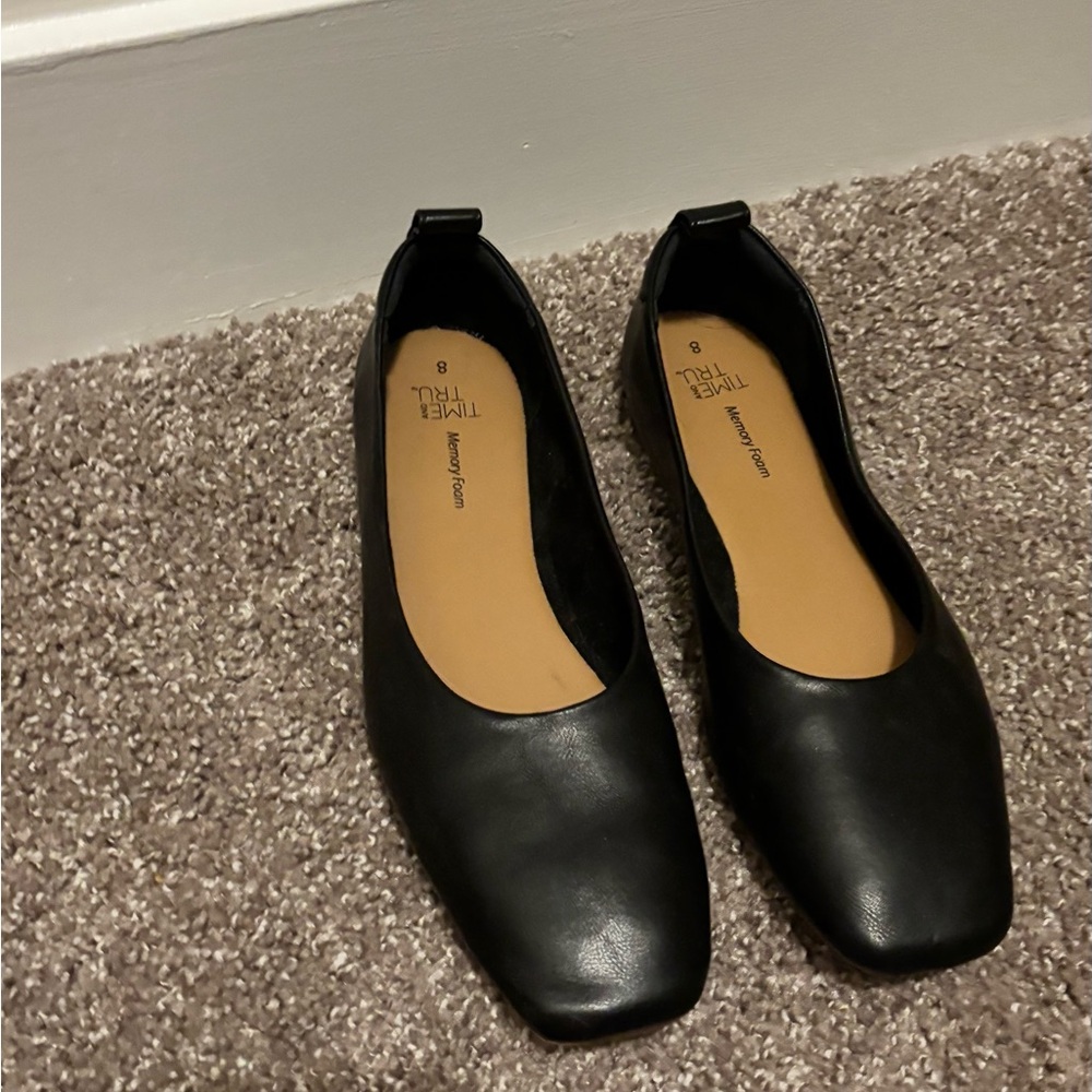 Time and Tru Women's Classic Black Loafers